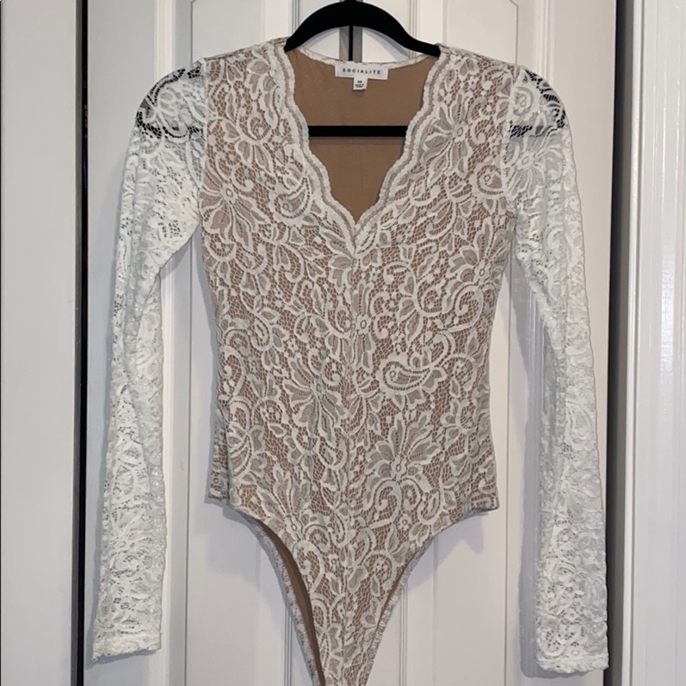Lace body suit
